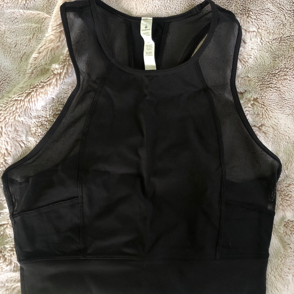 Lululemon mesh sides crop top